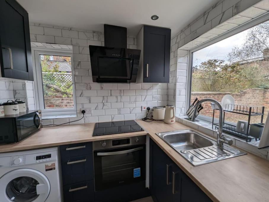 Stylish York Studio Екстер'єр фото